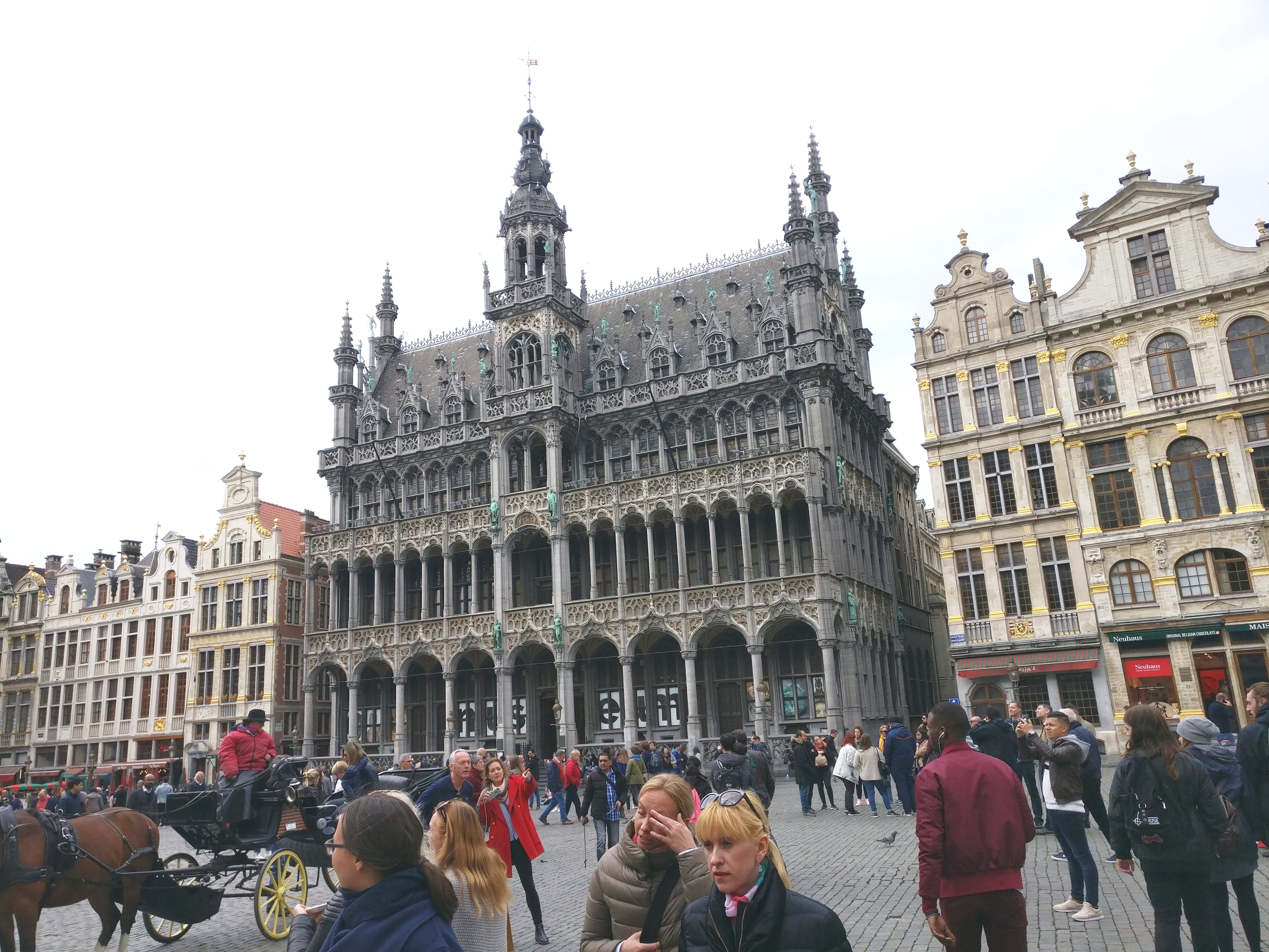 walking tours of brussels